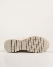 ZAPATILLAS CARMELA 162525 en color Beige