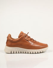 ZAPATILLAS CARMELA 162525 en color Cuero