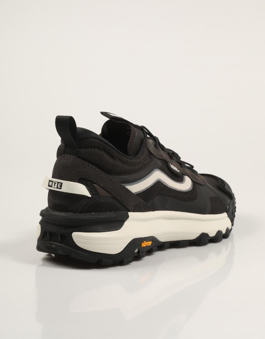 ZAPATILLAS VANS MTE CROSSPATH XC en color Negro
