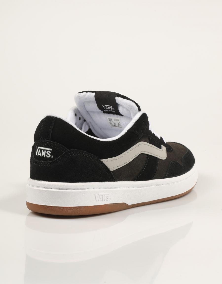ZAPATILLAS VANS CRUZE 3 0 en color Negro