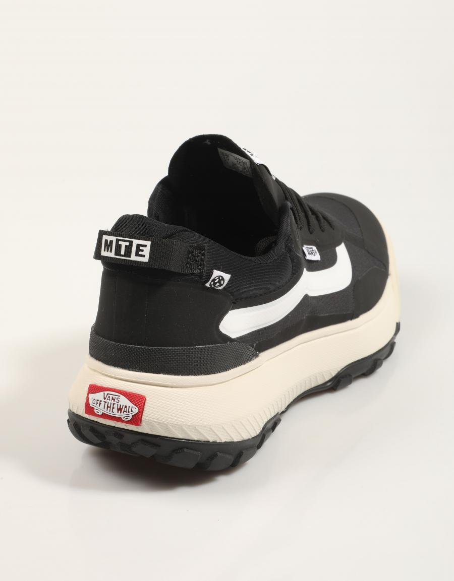 ZAPATILLAS VANS MTE CROSSPATH en color Negro