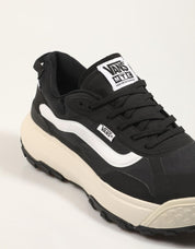 ZAPATILLAS VANS MTE CROSSPATH en color Negro