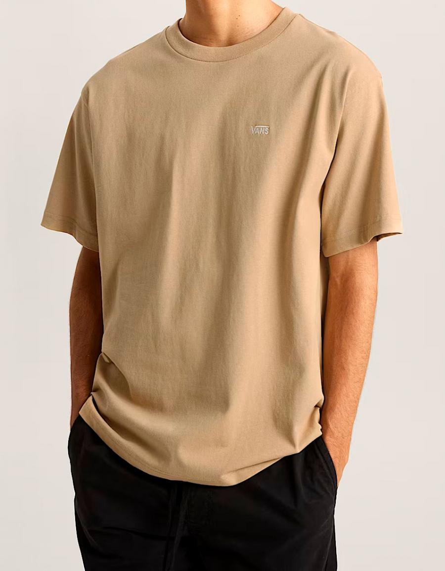 CAMISETA VANS LEFT CHEST II LOOSE SS en color Cuero