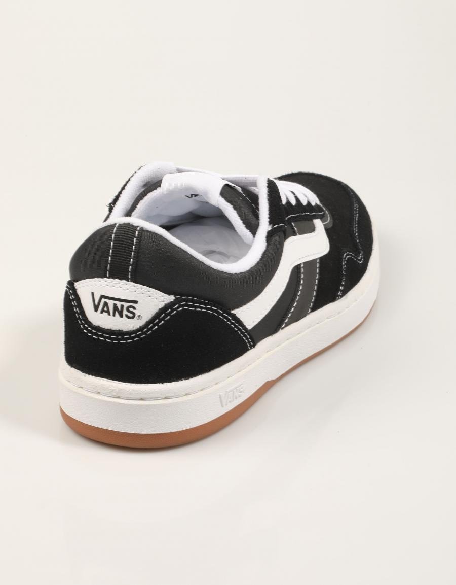 ZAPATILLAS VANS CRUZE 3 0 en color Negro
