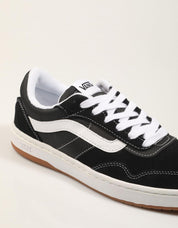 ZAPATILLAS VANS CRUZE 3 0 en color Negro