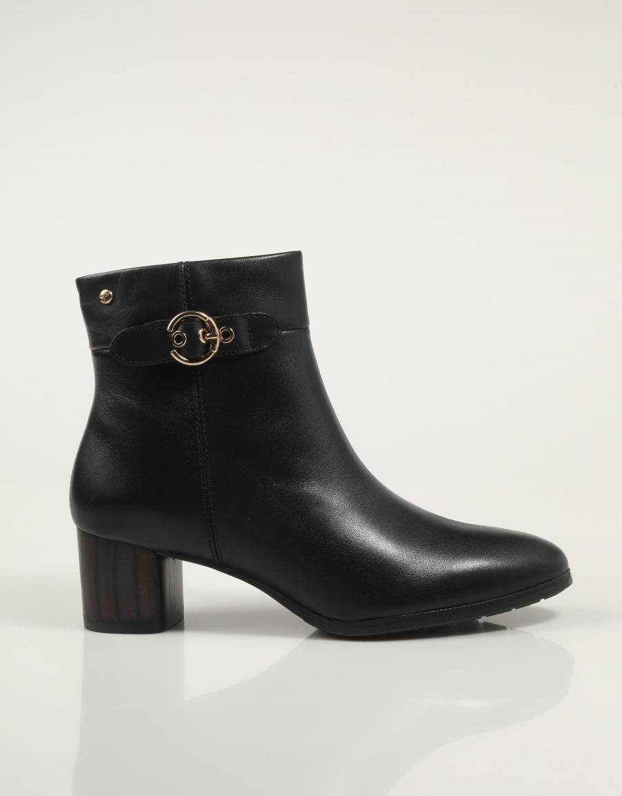 BOTINES PIKOLINOS CALAFAT W1Z-8588 en color Negro