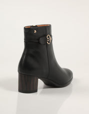 BOTINES PIKOLINOS CALAFAT W1Z-8588 en color Negro
