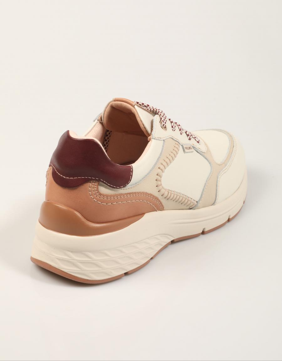 ZAPATILLAS PIKOLINOS CUENCA W6A-6674C1 en color Hielo