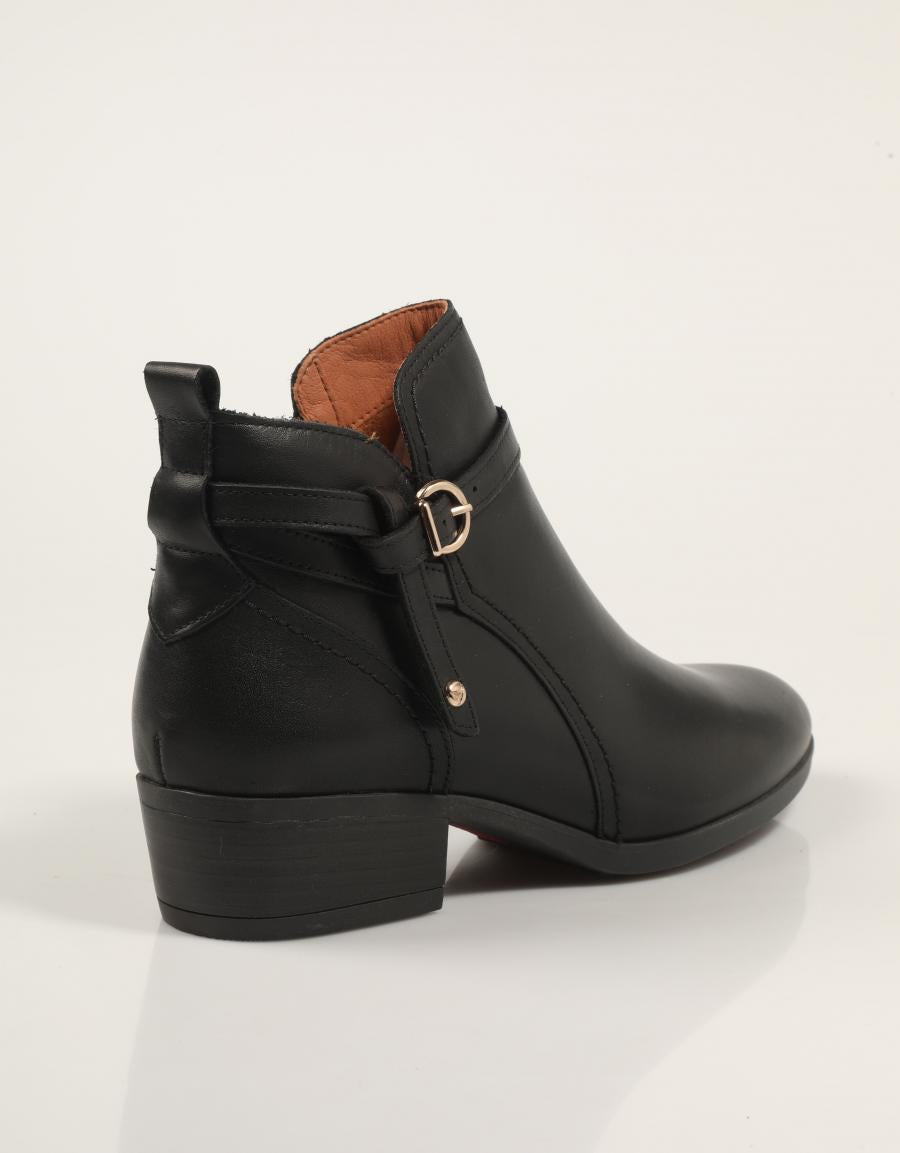 BOTINES PIKOLINOS CDAROCA W1U-8901C1 en color Negro