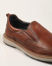 ZAPATOS PIKOLINOS BILBAO M8D-3054C1 en color Cuero