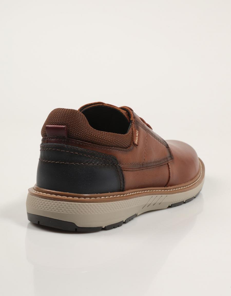 ZAPATOS PIKOLINOS BILBAO M8D-4292C1 en color Cuero
