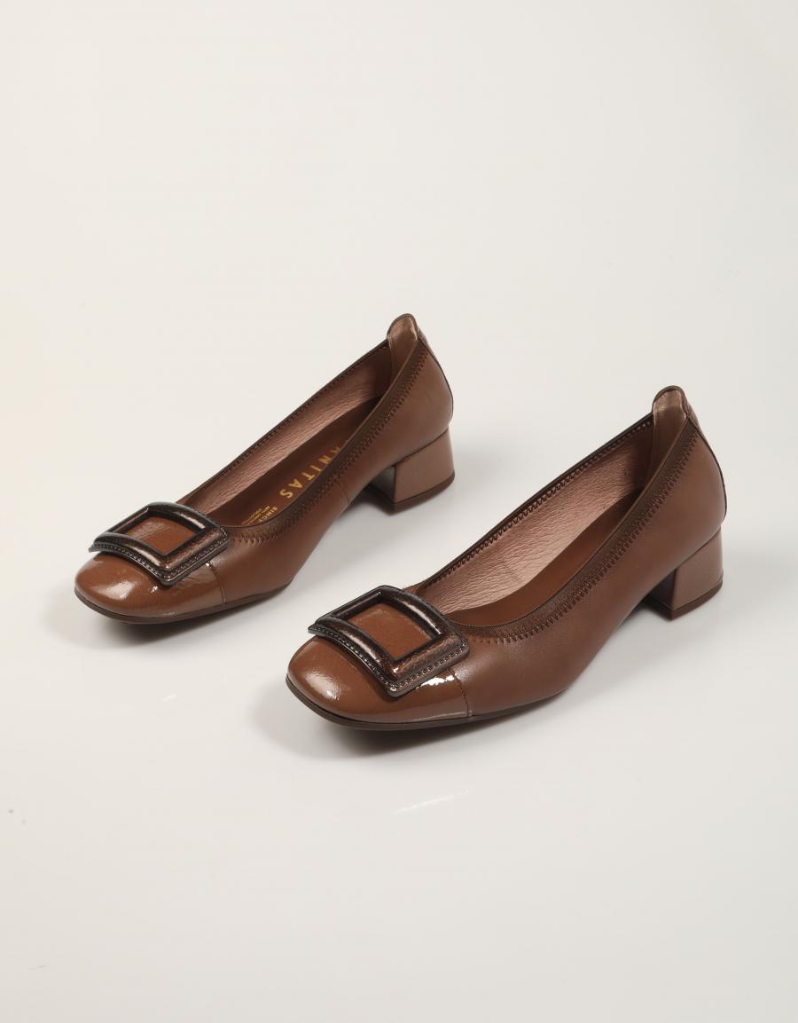 ZAPATOS HISPANITAS CHI254318 en color Marron