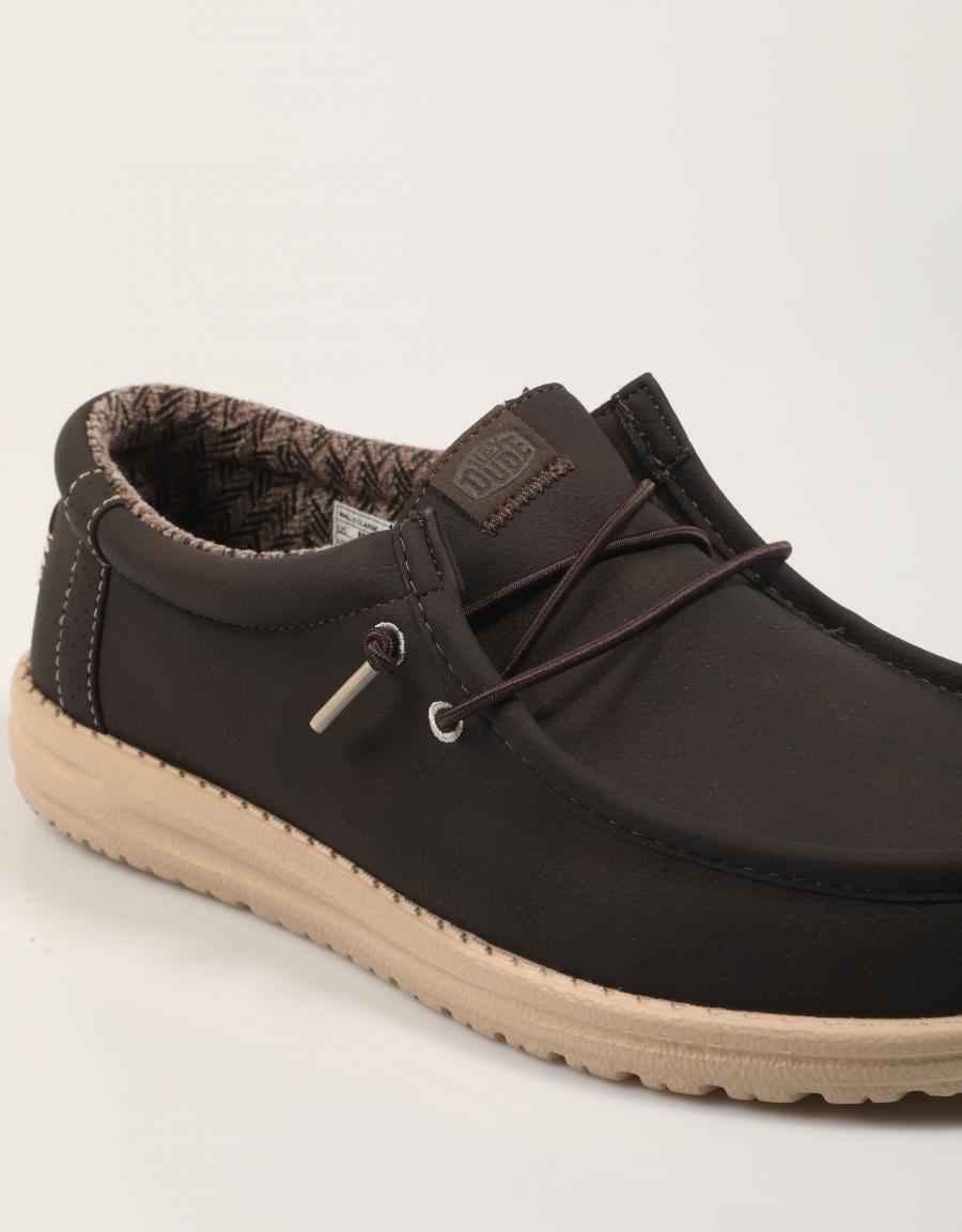 ZAPATOS DUDE WALLY CLASSIC en color Marron
