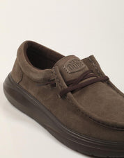ZAPATOS DUDE WALLY CONF SUEDE en color Marron