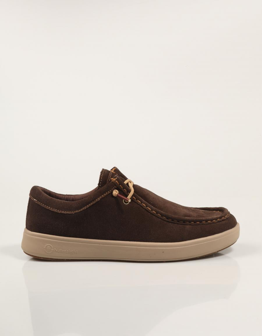 ZAPATOS NATURAL WORLD MAZAMA en color Marron