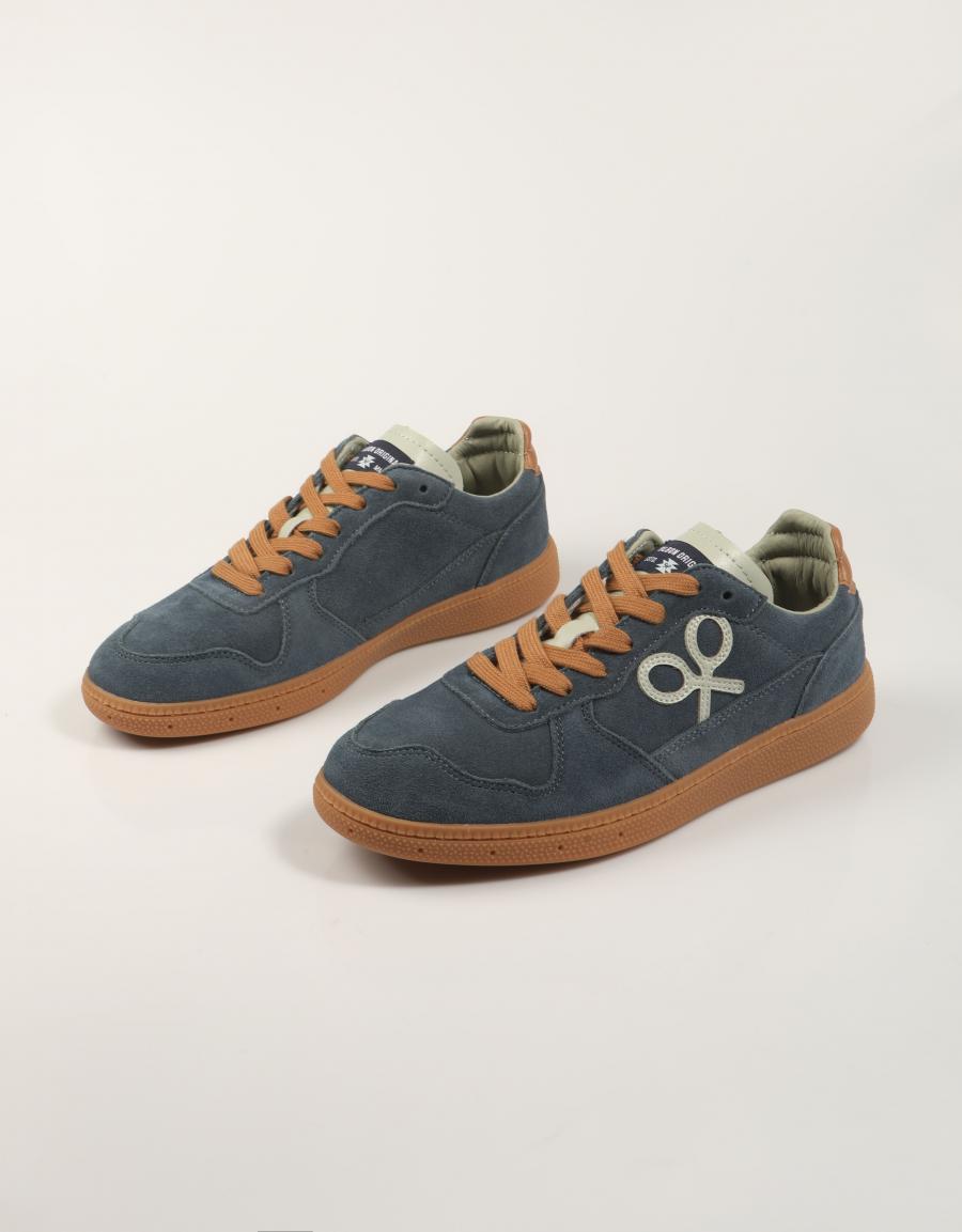 ZAPATILLAS SILBON 133646 en color Azul marino