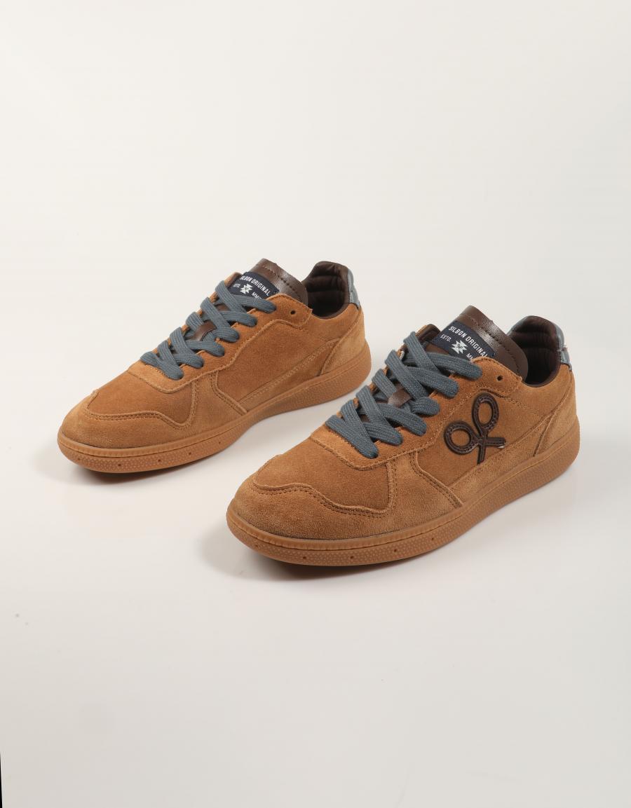 ZAPATILLAS SILBON 133647 en color Cuero