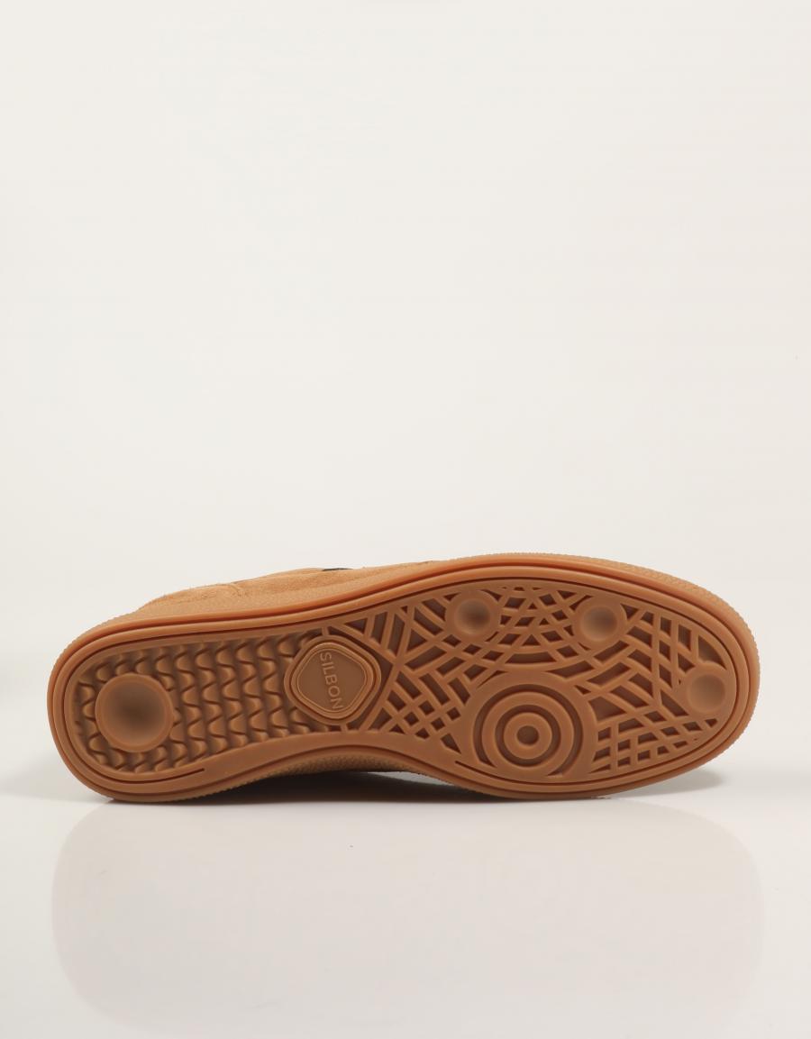 ZAPATILLAS SILBON 133647 en color Cuero