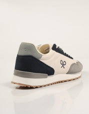 ZAPATILLAS SILBON 133708 en color Blanco