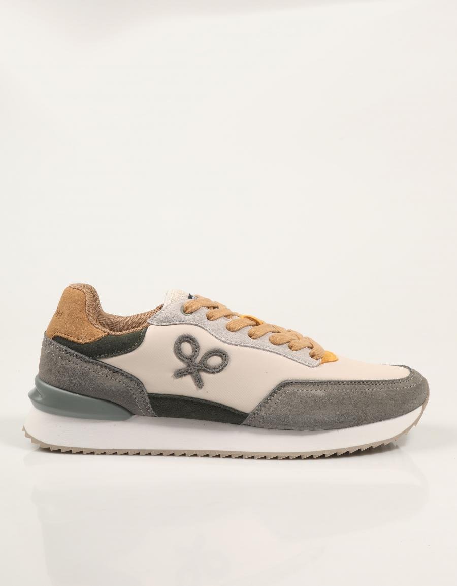 ZAPATILLAS SILBON 133634 en color Gris