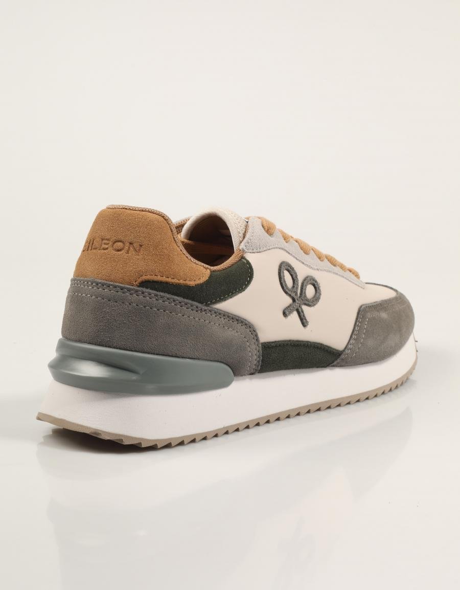 ZAPATILLAS SILBON 133634 en color Gris