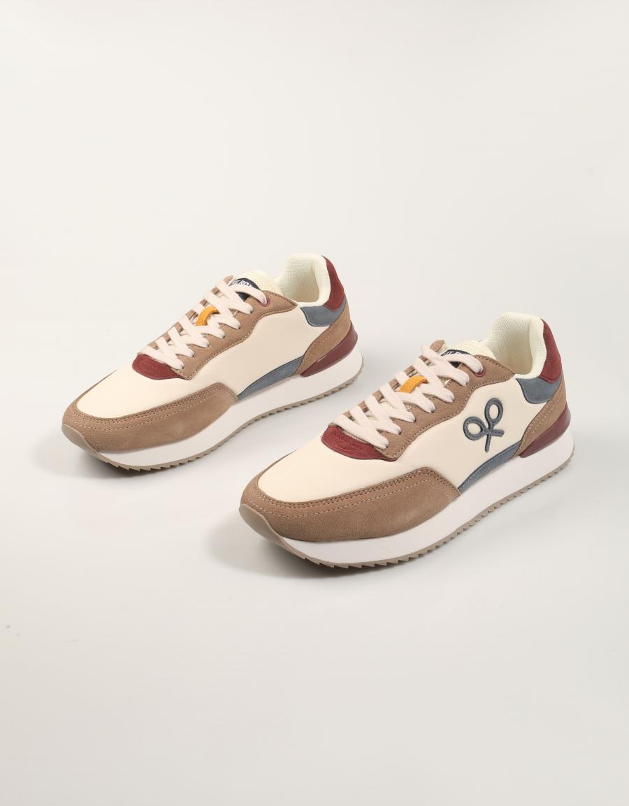 ZAPATILLAS SILBON 133635 en color Beige