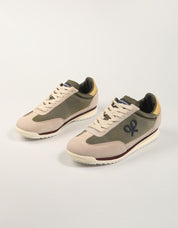ZAPATILLAS SILBON 133637 en color Kaki