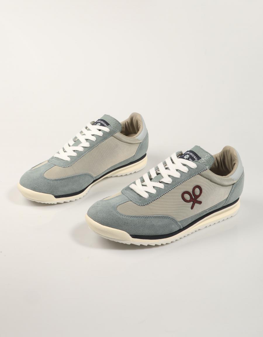 ZAPATILLAS SILBON 133636 en color Gris