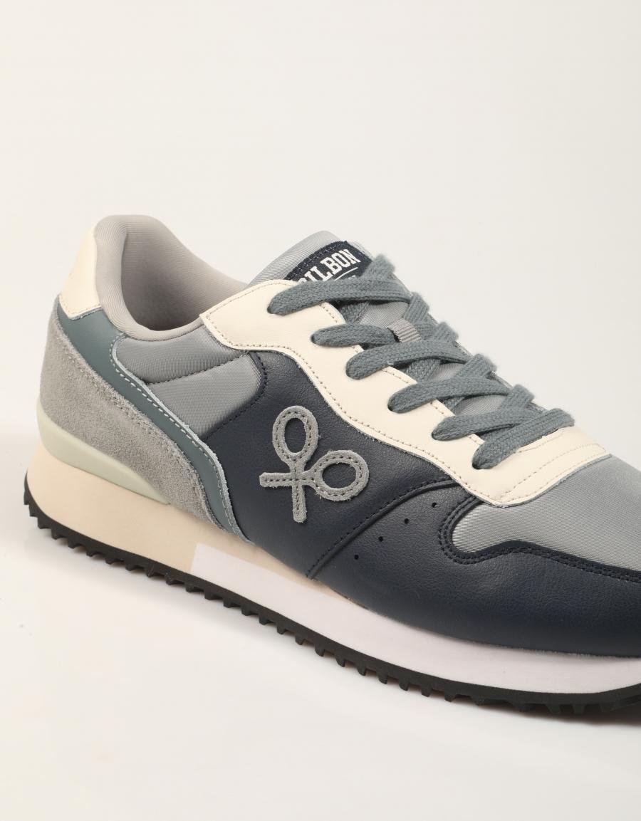 ZAPATILLAS SILBON 133644 en color Gris