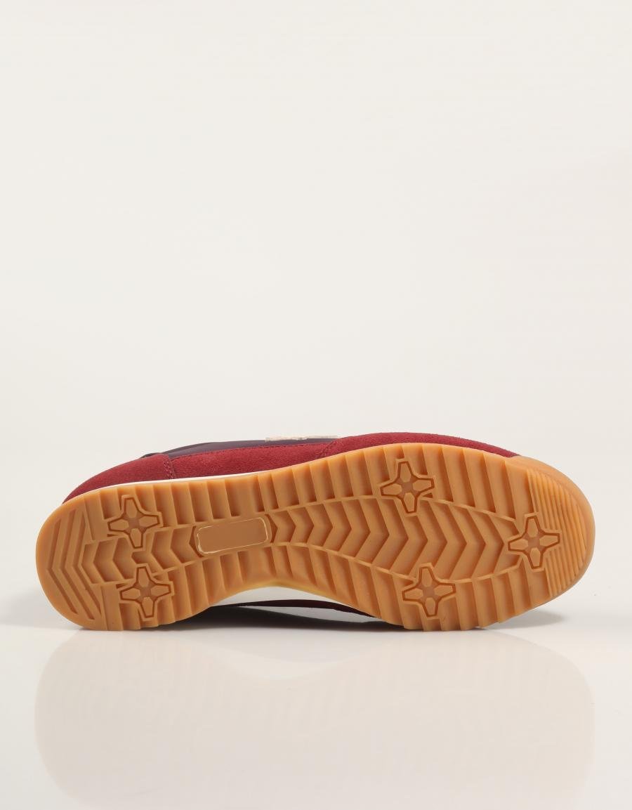 ZAPATILLAS SILBON 000149 en color Burdeos