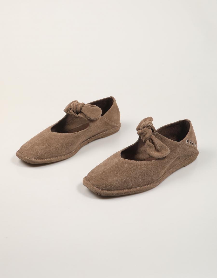ZAPATOS TOP 3 SA773 en color Taupe