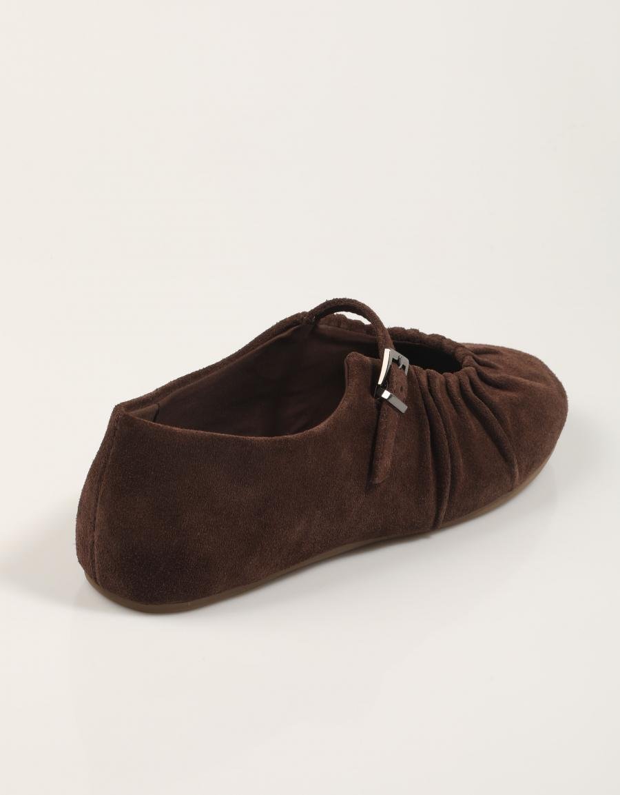 ZAPATOS TOP 3 SA780 en color Marron