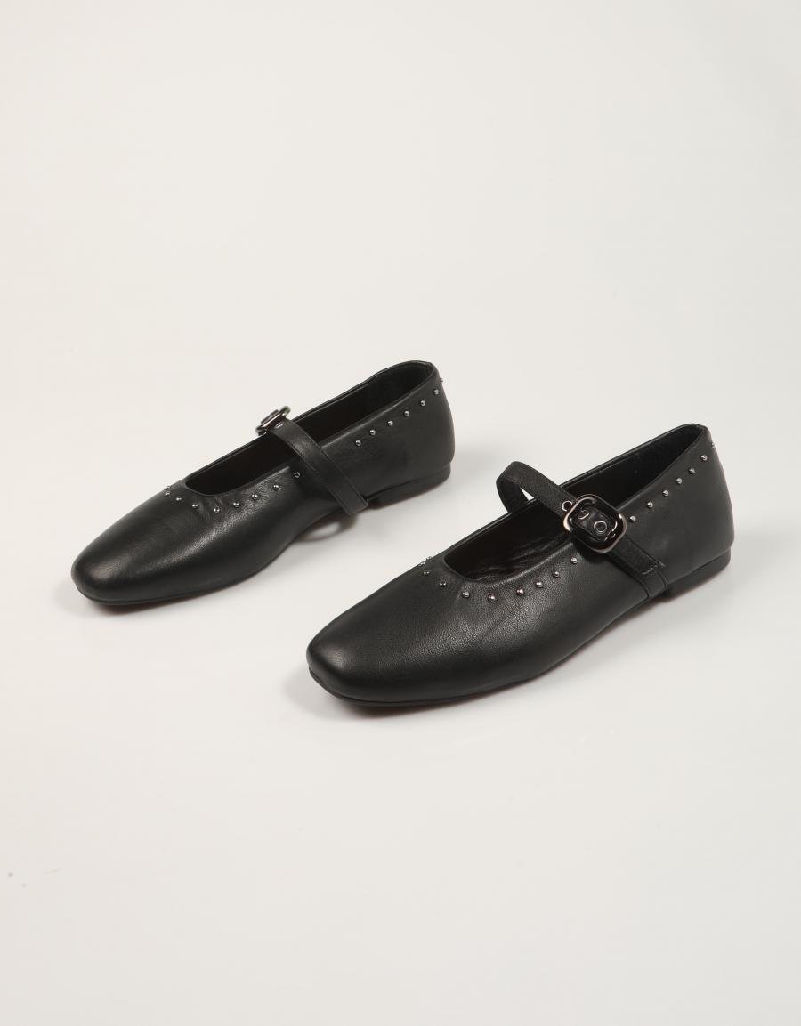 ZAPATOS TOP 3 716 en color Negro