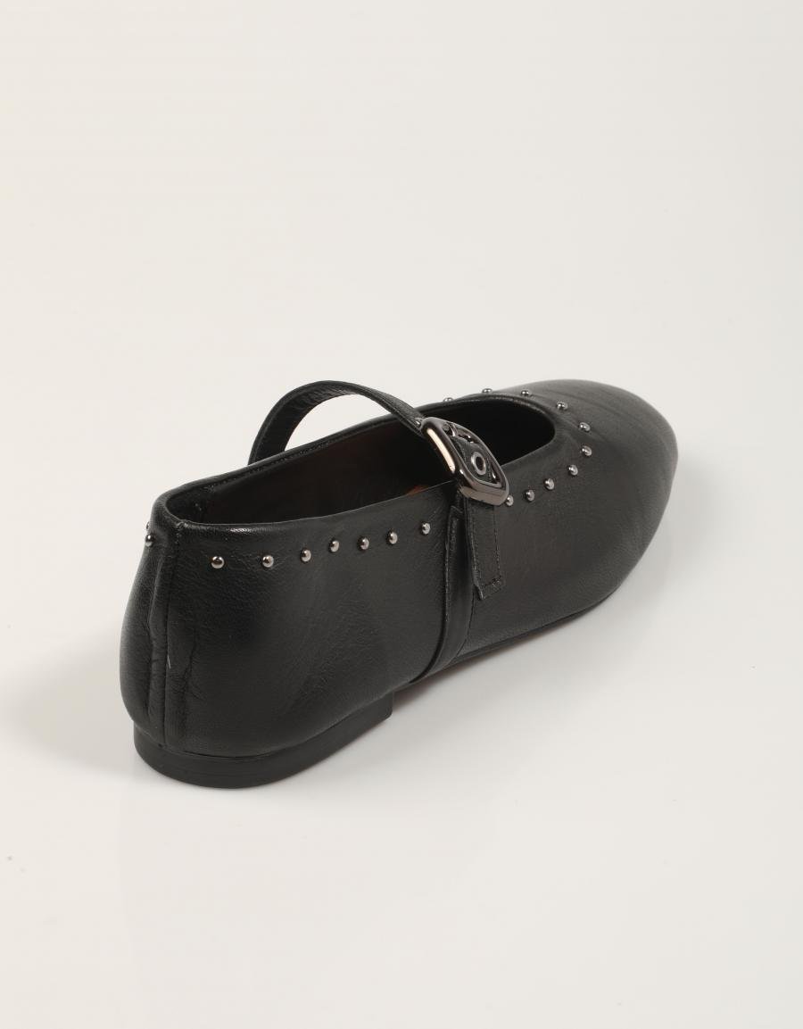 ZAPATOS TOP 3 716 en color Negro