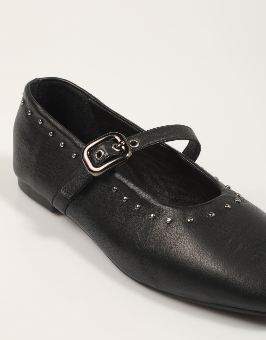 ZAPATOS TOP 3 716 en color Negro