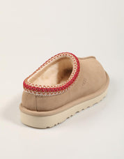 ZUECOS UGG W TASMAN II en color Beige