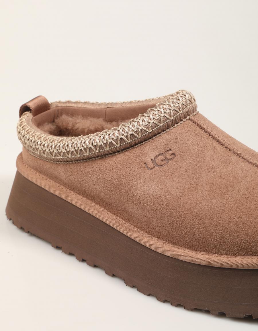 ZUECOS UGG W TAZZ II en color Taupe