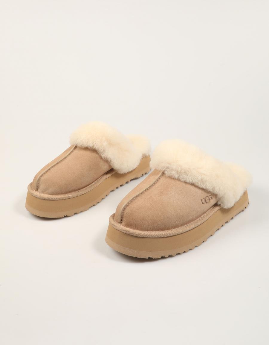 ZAPATILLAS CASA UGG W DISQUETTE II en color Beige