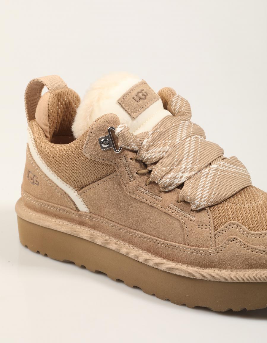 ZAPATILLAS UGG W LOWMEL en color Beige