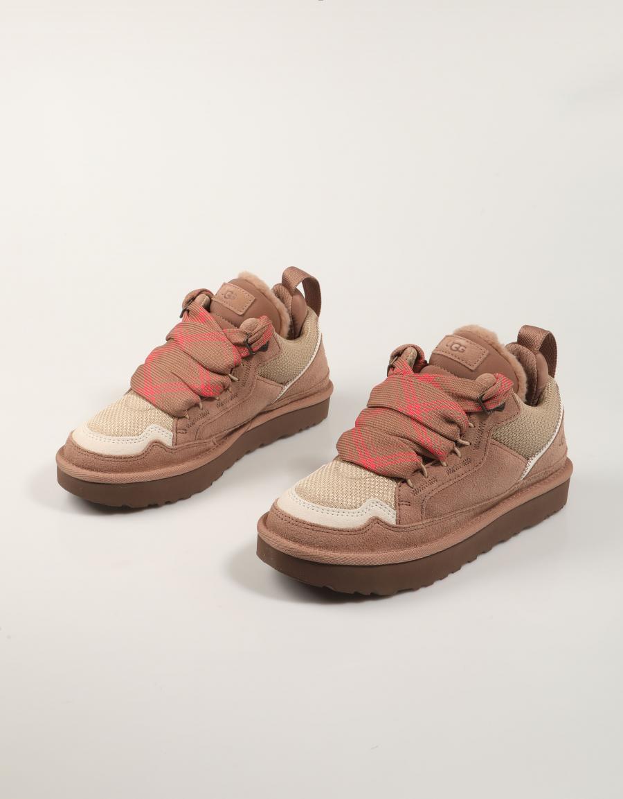 ZAPATILLAS UGG W LOWMEL en color Taupe