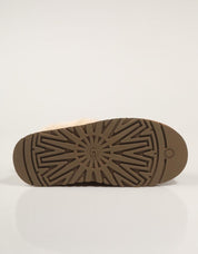 ZUECOS UGG W TAZELLE en color Cuero