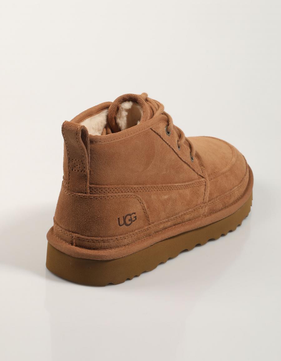 ZAPATILLAS UGG NEUMEL MOC 1121645 en color Cuero