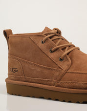 ZAPATILLAS UGG NEUMEL MOC 1121645 en color Cuero