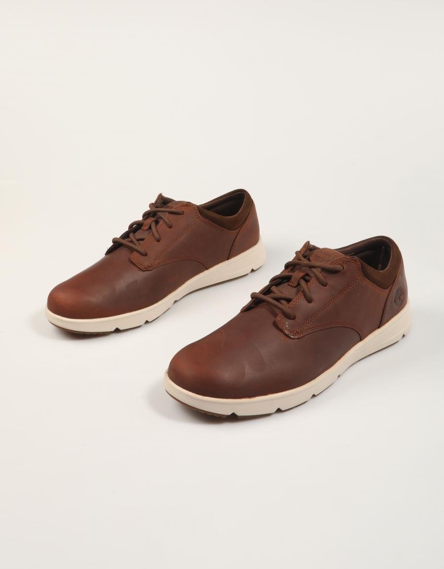 ZAPATOS SPORT TIMBERLAND PARKER STREET LOW LACE SNEAKER en color Marron