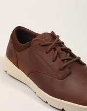 ZAPATOS SPORT TIMBERLAND PARKER STREET LOW LACE SNEAKER en color Marron