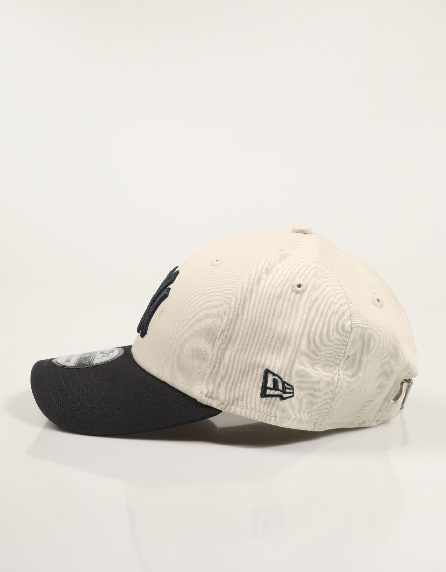 GORRA NEW ERA 9FORTY en color Beige