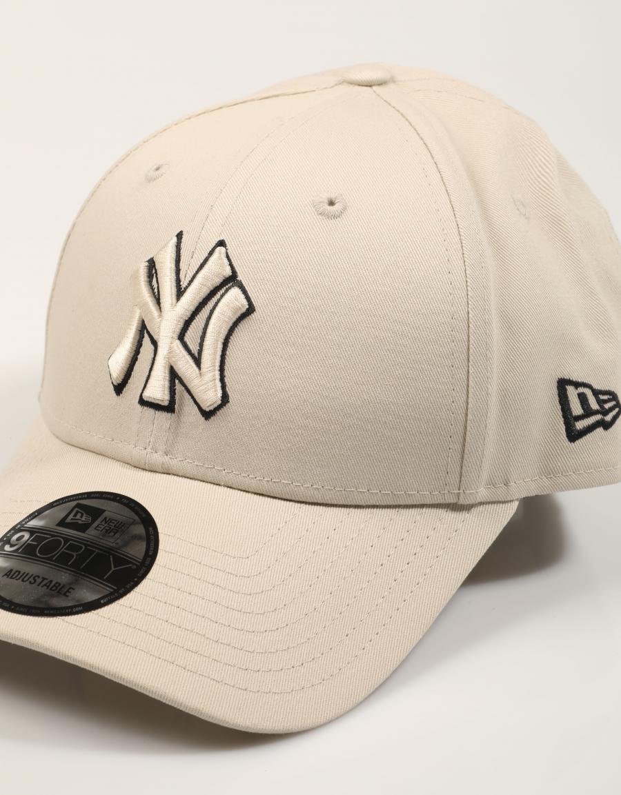 GORRA NEW ERA 9FORTY en color Beige
