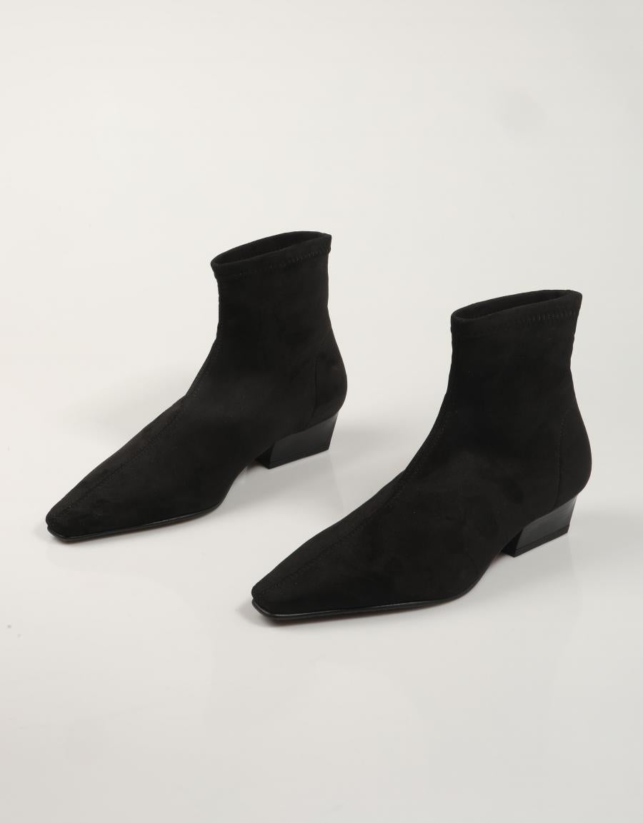 BOTINES MISS ELASTIC 078055 en color Negro
