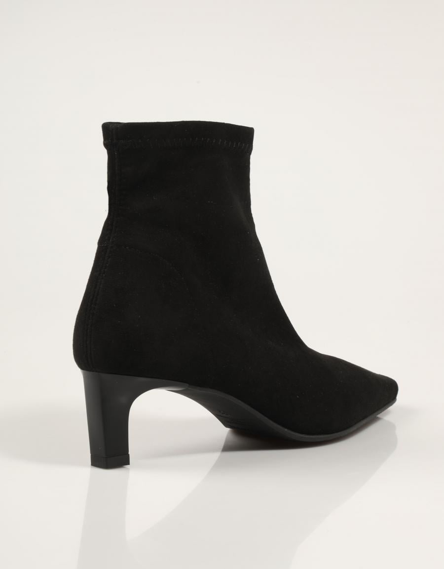 BOTINES MISS ELASTIC 078101 en color Negro