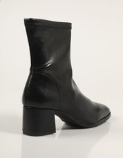 BOTINES MISS ELASTIC 078330 en color Negro